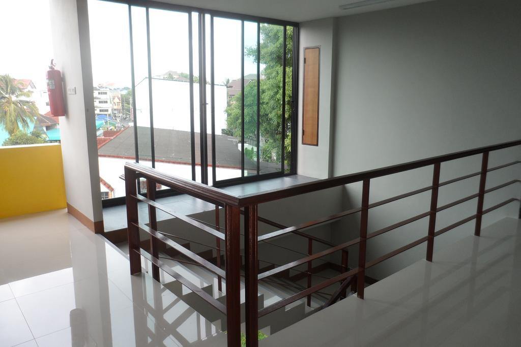 เชียงใหม่พีเพลส Hotel ภายนอก รูปภาพ