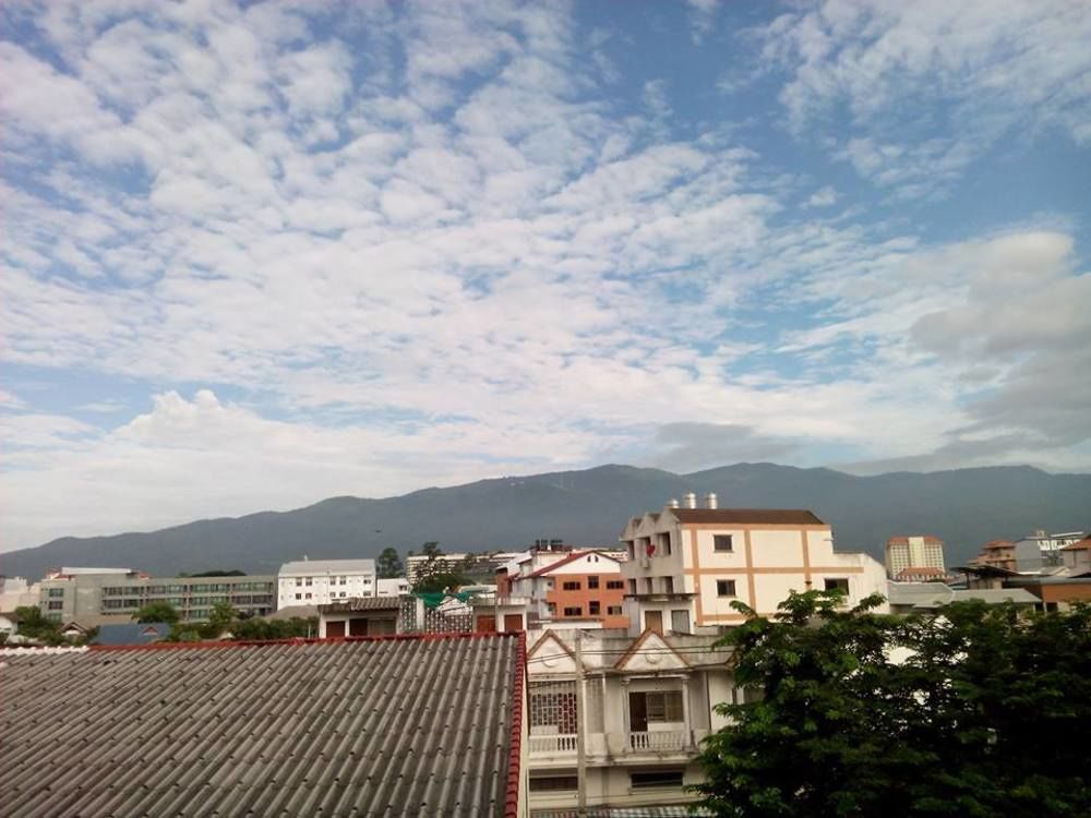 เชียงใหม่พีเพลส Hotel ภายนอก รูปภาพ